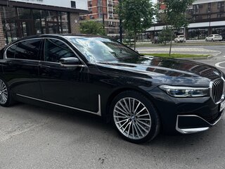2019 BMW 7 серии Long 740Li xDrive VI (G11/G12) Рестайлинг, чёрный, 6300000 рублей, вид 4