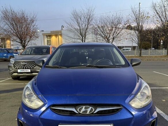 2011 Hyundai Solaris I, синий, 680000 рублей - вид 2