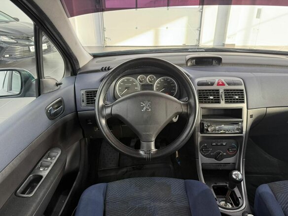2002 Peugeot 307 I, зелёный - вид 13