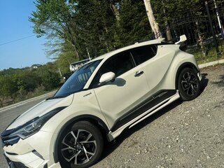 2017 Toyota C-HR I, белый, 2050000 рублей, вид 4