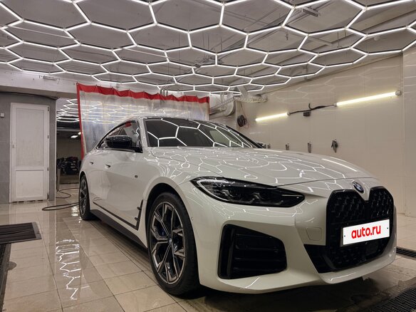 2024 BMW 4 серии Gran Coupe 420i G22, G23, G26 Рестайлинг, белый, 8000000 рублей - вид 5