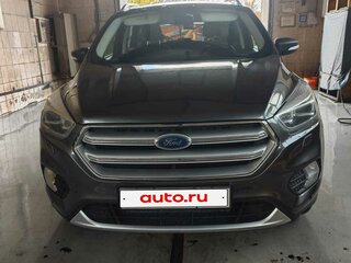 2017 Ford Kuga II Рестайлинг, серый, 1570000 рублей, вид 1