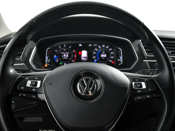 2020 Volkswagen Tiguan II, синий - вид 18