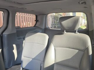 2011 Hyundai Grand Starex I, чёрный, 1350000 рублей, вид 3