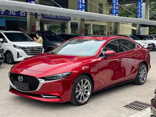 2020 Mazda 3 Axela IV (BP), красный, 1600123 рублей, вид 2