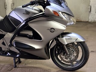 2007 Honda ST 1300, серебристый, 800000 рублей, вид 2