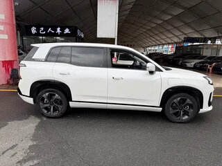 2026 GAC Aion V, серебристый, 1700000 рублей, вид 4