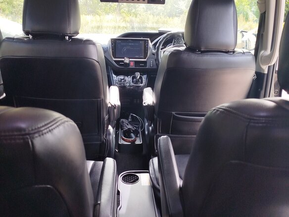 2015 Toyota Voxy III (R80), чёрный, 2200000 рублей - вид 11