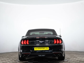 2021 Ford Mustang VI Рестайлинг, чёрный, 3679000 рублей, вид 5