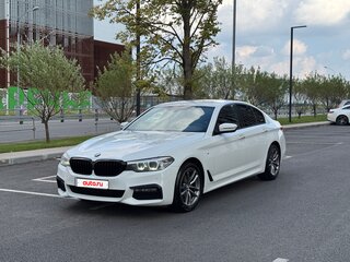 2018 BMW 5 серии 520d xDrive VII (G30/G31/G38), белый, 2850000 рублей, вид 3