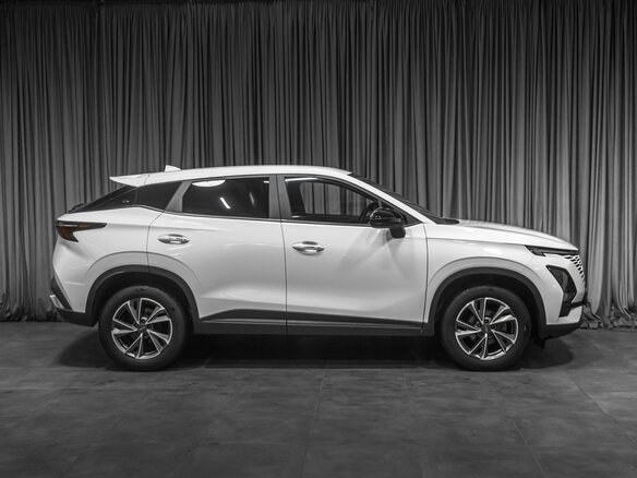 2024 Omoda C5 I, белый, 1699000 рублей - вид 4