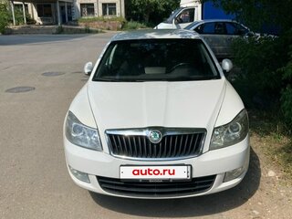 2012 Skoda Octavia II (A5) Рестайлинг, белый, 600000 рублей, вид 1