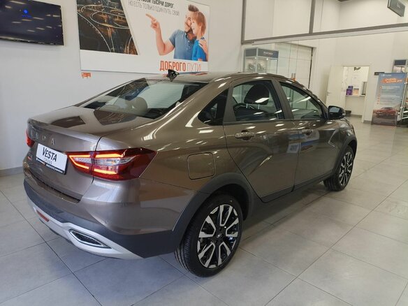 2026 Lada (ВАЗ) Vesta Cross I Рестайлинг (NG), коричневый - вид 3