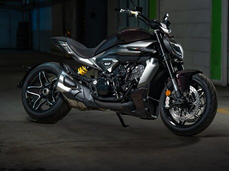 2026 Ducati XDiavel V4, фиолетовый, 3390000 рублей, вид 1