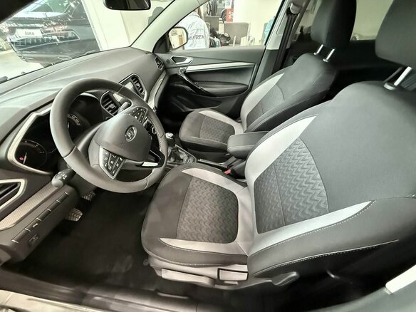 2026 Lada (ВАЗ) Vesta I Рестайлинг (NG), коричневый, 1689655 рублей - вид 8