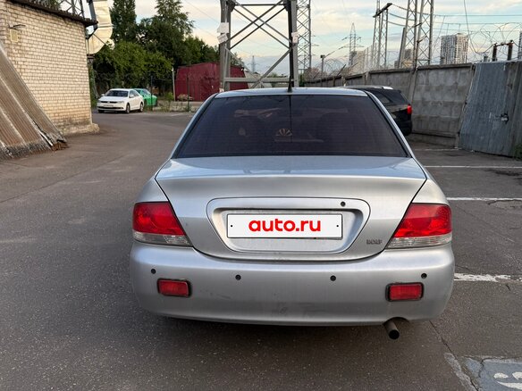 2005 Mitsubishi Lancer IX, серебристый, 230000 рублей - вид 2