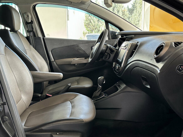 2017 Renault Kaptur I, чёрный, 1300000 рублей - вид 10