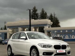 2017 BMW 1 серии 118i II (F20/F21) Рестайлинг, белый, 1650000 рублей, вид 4