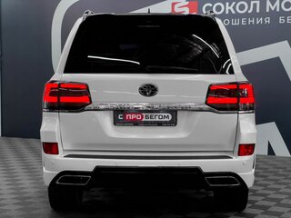2013 Toyota Land Cruiser 200 Series Рестайлинг 1, белый, 4389900 рублей, вид 5