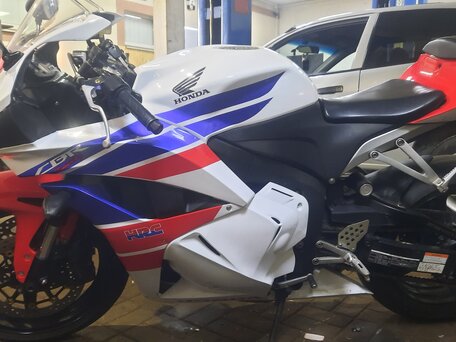2009 Honda CBR 600RR, белый, 500000 рублей, вид 5