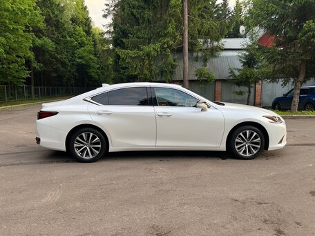 2021 Lexus ES 200 VII, белый, 3500000 рублей, вид 4