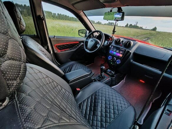 2018 Lada (ВАЗ) Granta I, белый, 400000 рублей - вид 12