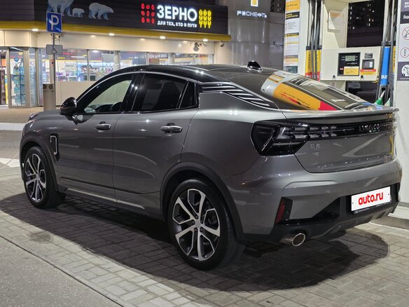 2021 Lynk & Co 05, серый, 2800000 рублей - вид 12