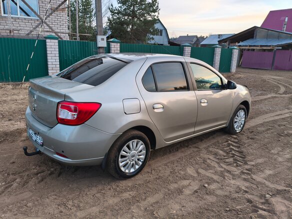 2017 Renault Logan II, бежевый, 770000 рублей - вид 1