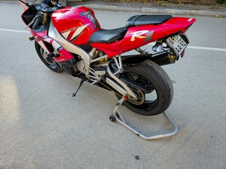 2000 Yamaha YZF-R1, красный, 550000 рублей, вид 4