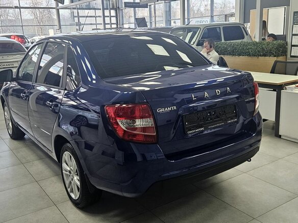 2026 Lada (ВАЗ) Granta I Рестайлинг, синий, 1102860 рублей - вид 5