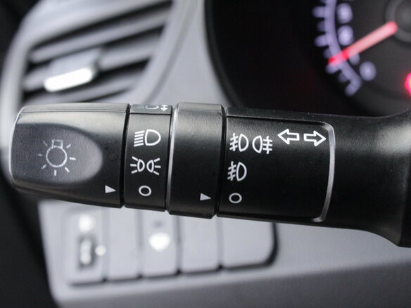 2012 Kia Rio 4-speed III, серый, 845000 рублей - вид 8