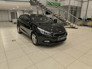 2013 Kia Ceed II, чёрный, 680000 рублей, вид 3