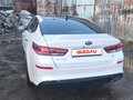 2019 Kia Optima IV Рестайлинг, белый, 1730000 рублей - вид 5