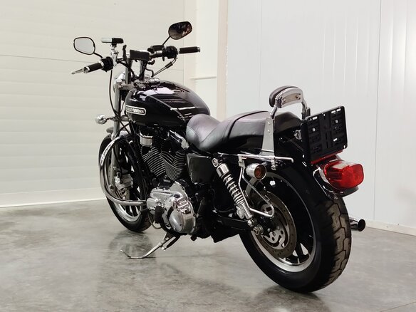 2010 Harley-Davidson Sportster 1200, чёрный, 649000 рублей - вид 5