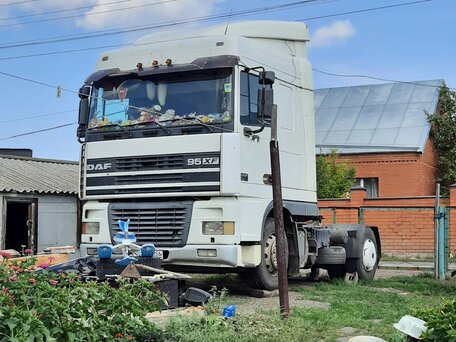 1999 DAF 95XF, белый, 850000 рублей, вид 3