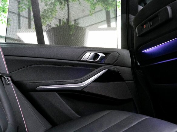 2019 BMW X5 40i IV (G05/G18), чёрный, 7090000 рублей - вид 38