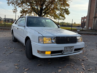 1998 Toyota Crown X (S150), белый, 580000 рублей, вид 1