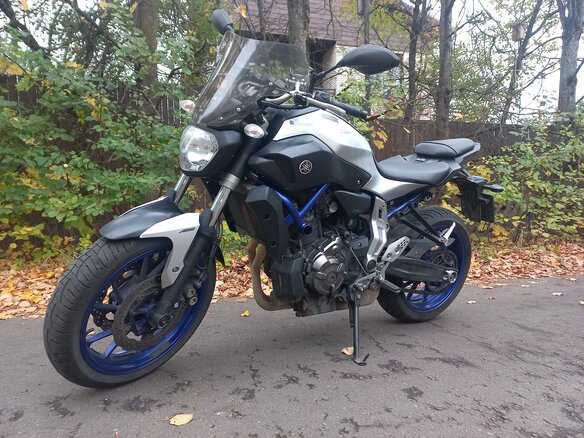 2015 Yamaha MT-07 (FZ-07), синий, 580000 рублей