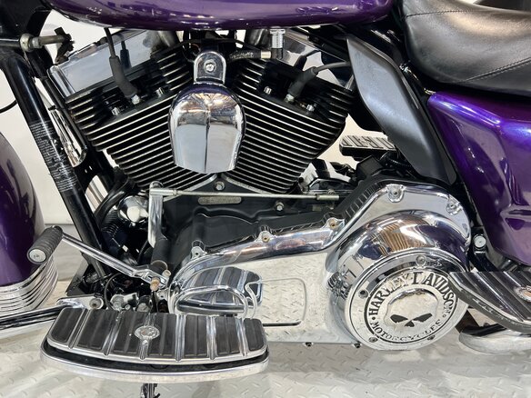 2010 Harley-Davidson Electra Glide, фиолетовый, 690000 рублей - вид 5