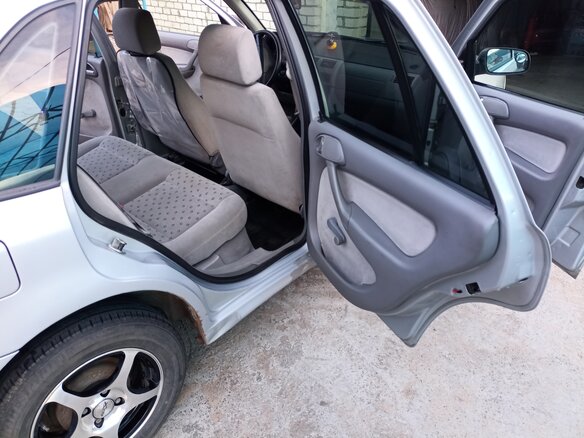 2004 Volkswagen Pointer, серебристый, 320000 рублей - вид 11