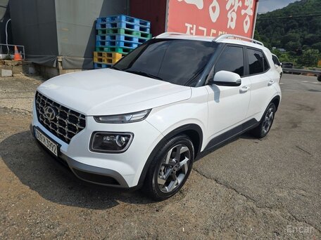 Hyundai Venue I