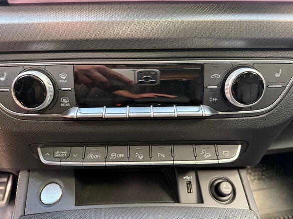 2021 Audi Q5 L 45 TFSI II (FY) Рестайлинг, чёрный, 4350000 рублей - вид 11