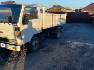 1991 Mazda Titan, белый, 1200000 рублей, вид 4