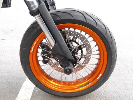 2014 KTM 690 SMC R, оранжевый, 680000 рублей, вид 4