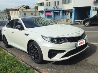 2018 Kia Optima IV Рестайлинг, белый, 2410000 рублей, вид 1