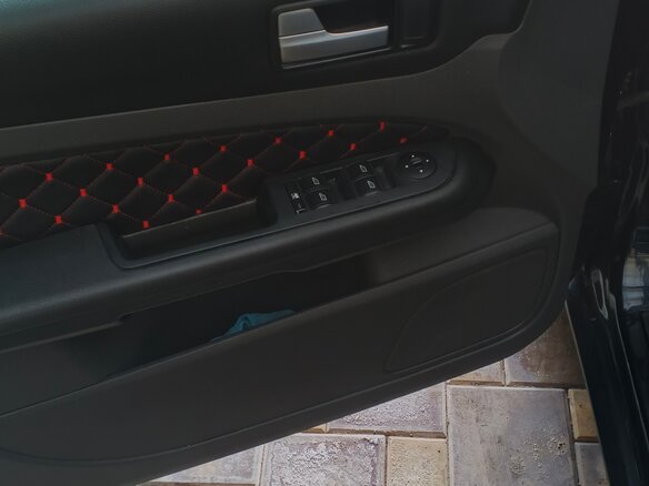 2007 Ford Focus II Рестайлинг, чёрный, 450000 рублей - вид 12