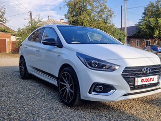 2018 Hyundai Solaris II, белый, 1390000 рублей, вид 2