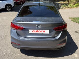 2018 Hyundai Solaris II, серый, 1550000 рублей, вид 2