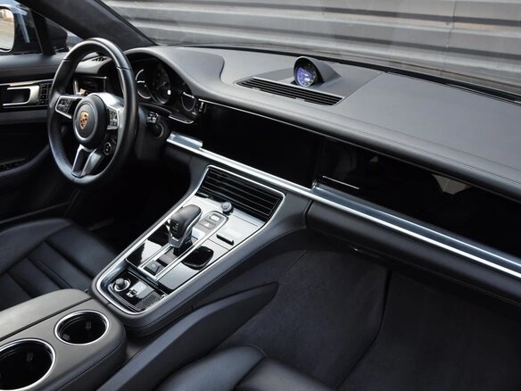 2016 Porsche Panamera 4S II, чёрный, 6100000 рублей - вид 8