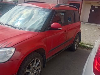2010 Skoda Yeti I, красный, 365000 рублей, вид 3